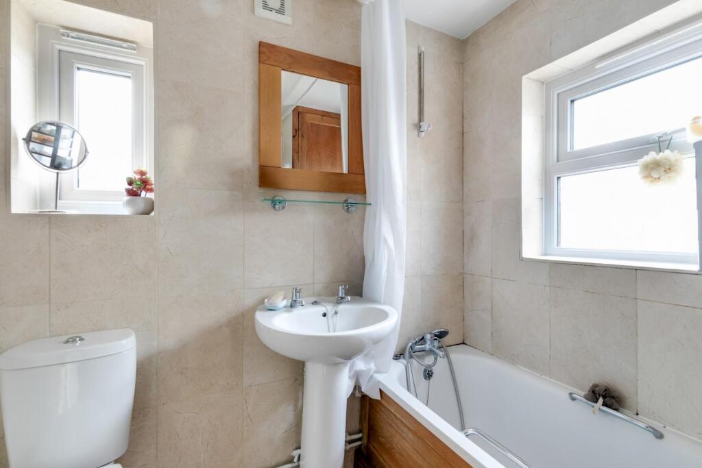 VICTORIA PLACE 15 -31.jpg