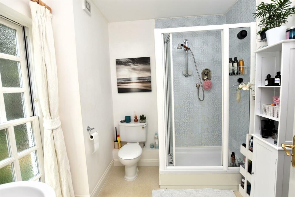 En-Suite Shower Room (1)