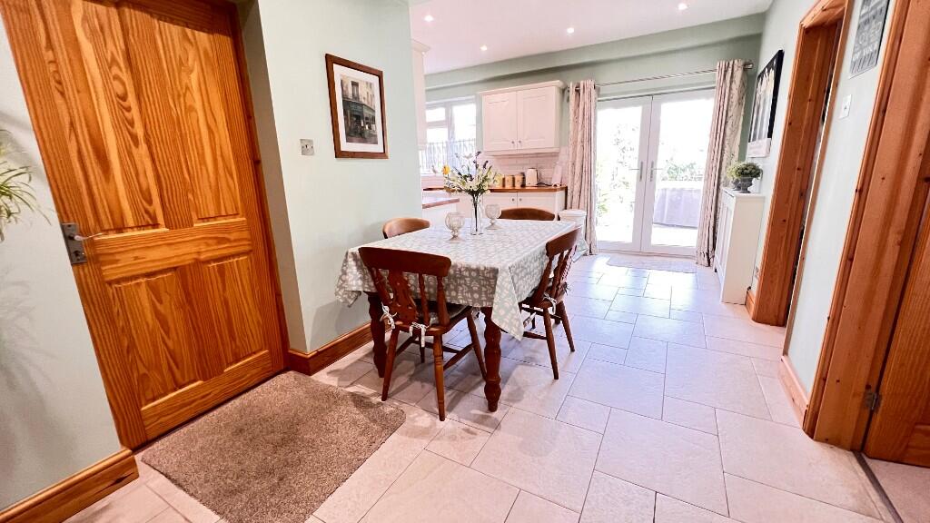 Fitted Kitchen