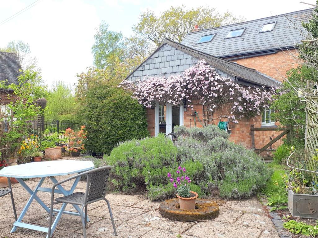 Rear Garden shot.jpg