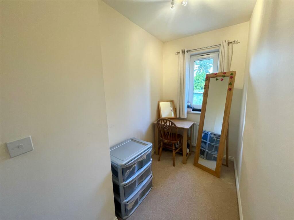 BED 3.jpg