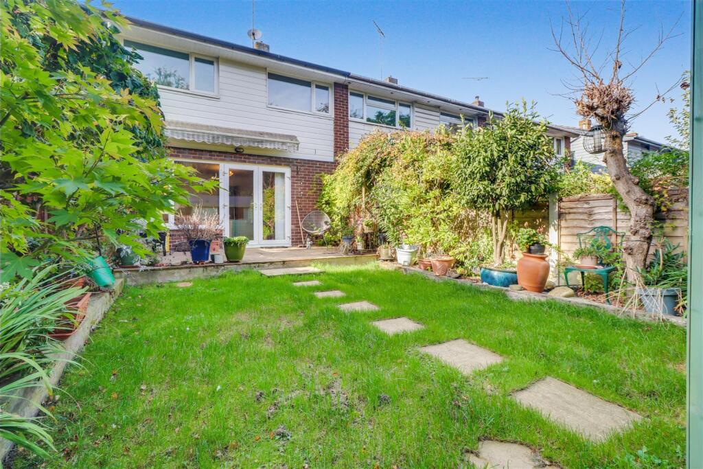 66 BEAUCHAMPS DRIVE INSIDE-15.jpg