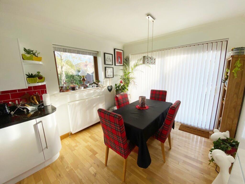 BREAKFAST ROOM