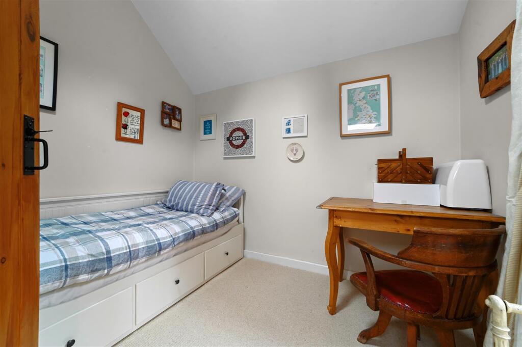 DOWNSTAIRS BEDROOM/RECEPTION ROOM