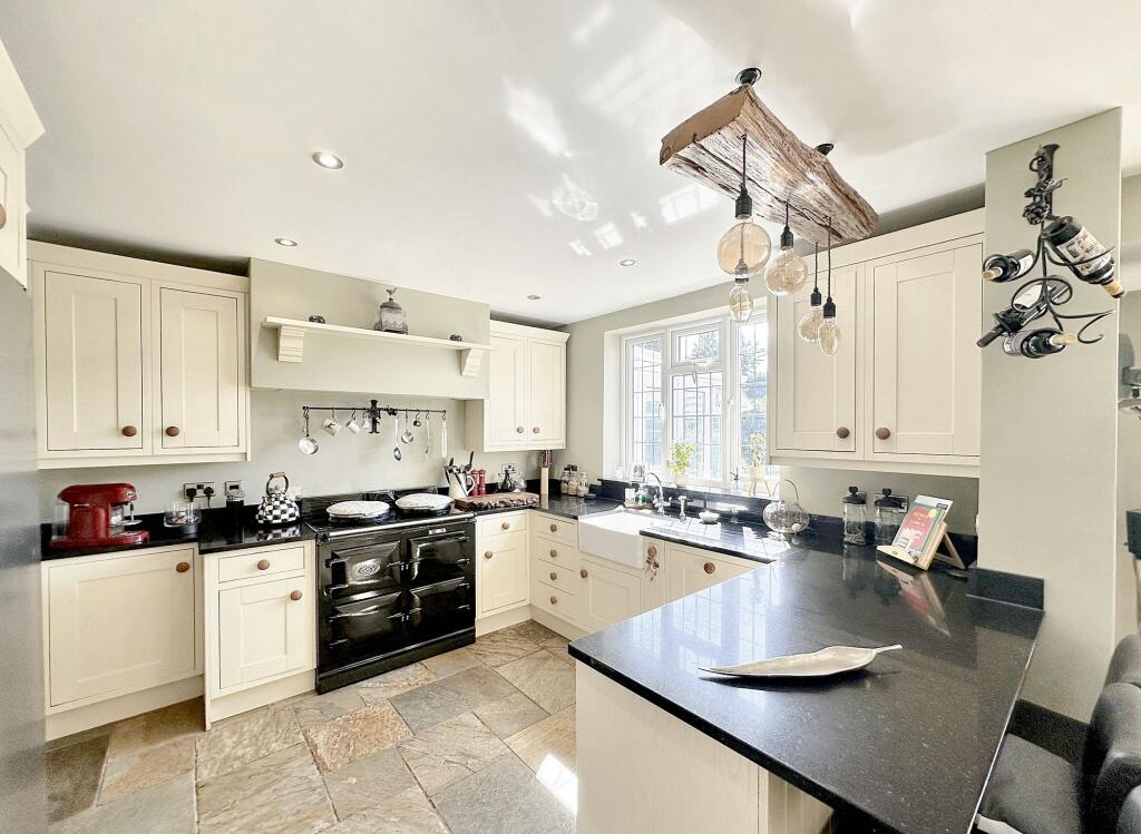 Open-Plan Kitchen/Breakfast Room