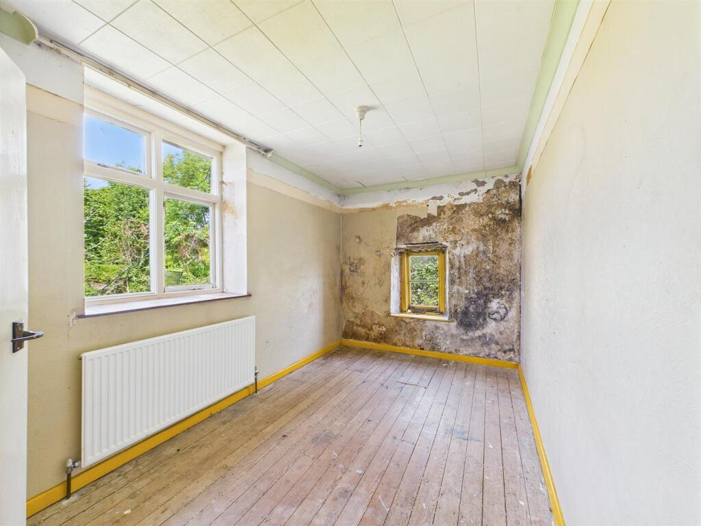 16 - Detached Cottage for Auction, Winford.jpg