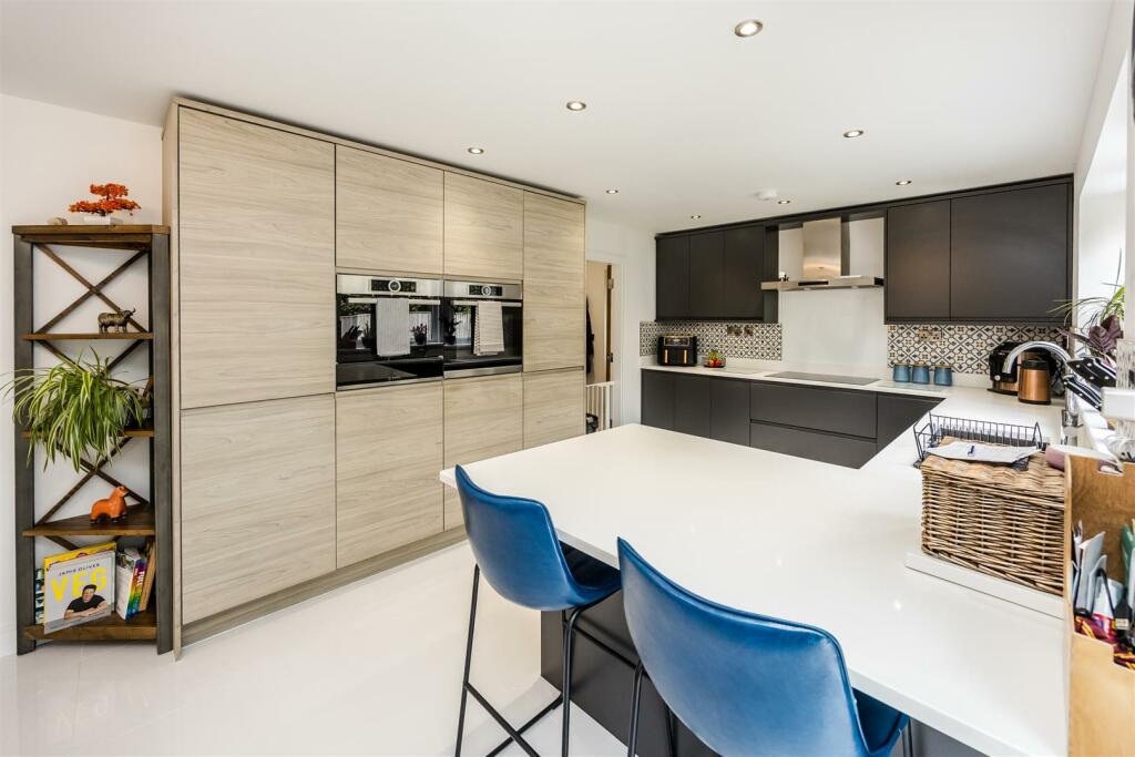 28SWShelf-270824-15.jpg
