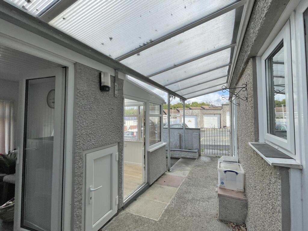 Walkhampton Walk 35- Garden 2.jpg