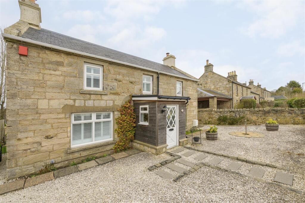 Rosebank Cottage 001.jpg