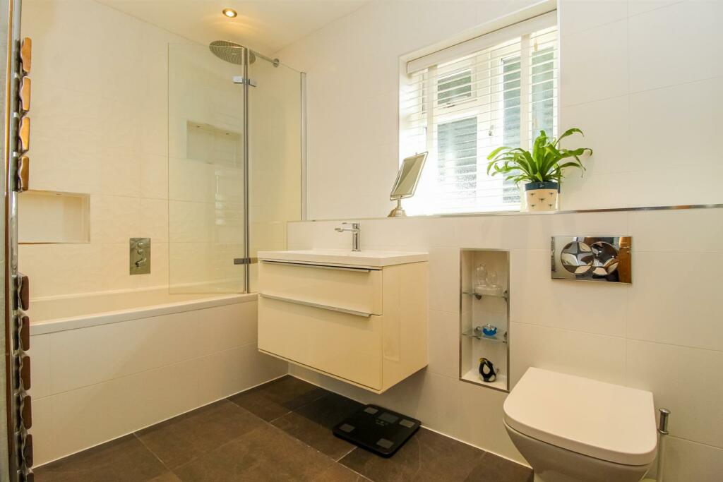 HOUSE BATHROOM/W.C.