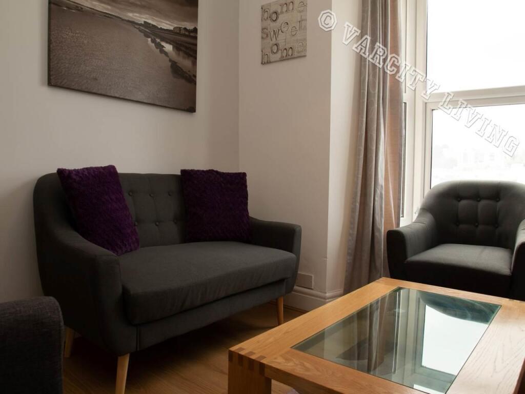48Caellepa_livingroom6.jpg
