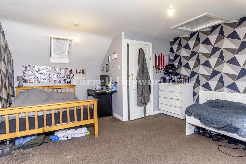 Bedroom 3 T202505221629.jpg