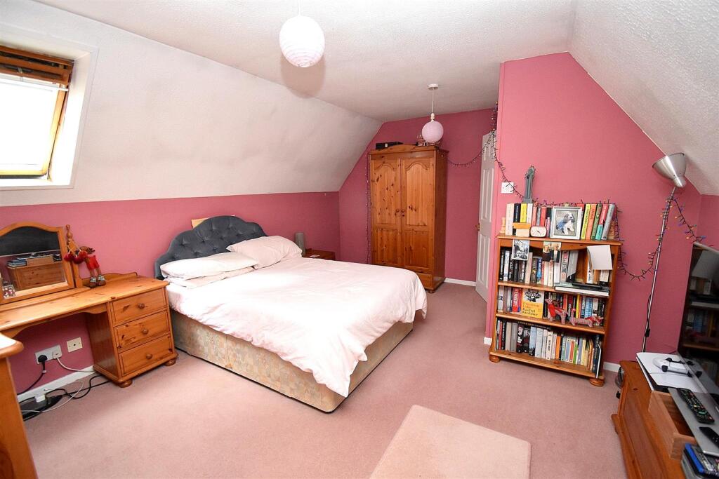 BEDROOM TWO.JPG