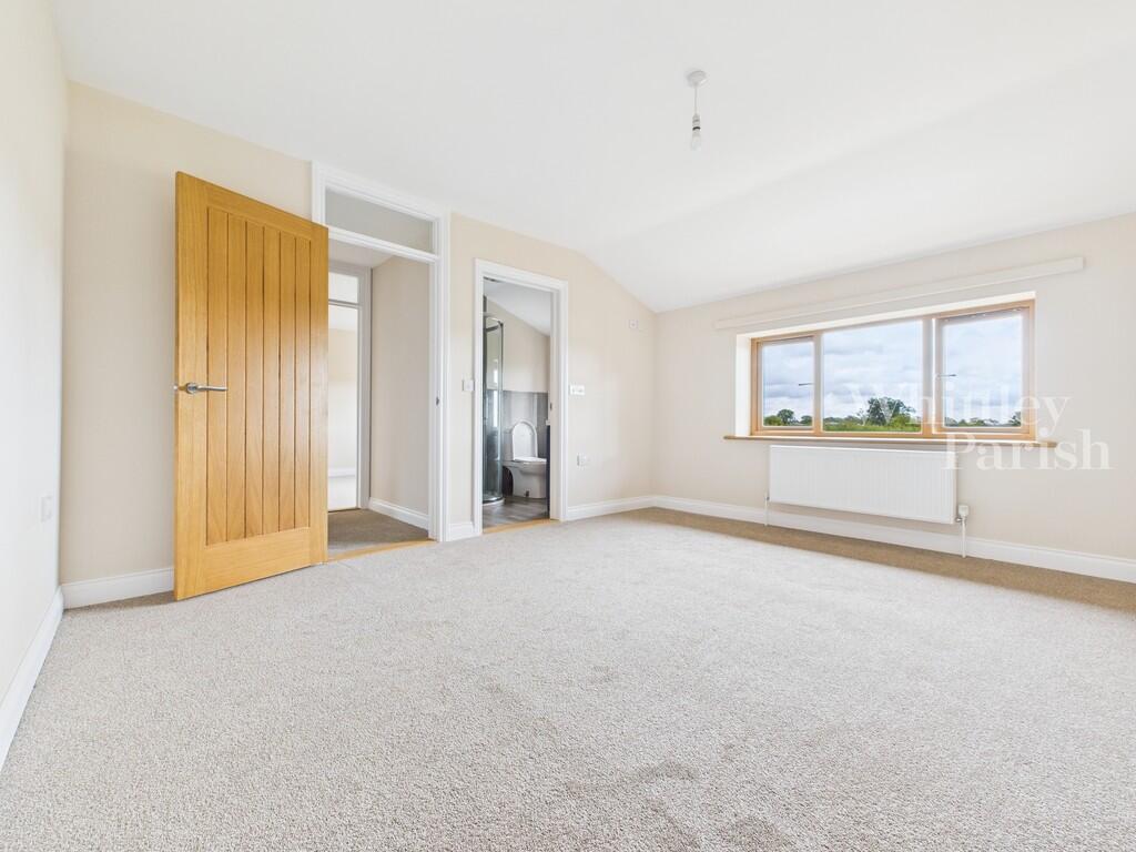 CAM04332G0-PR0484...