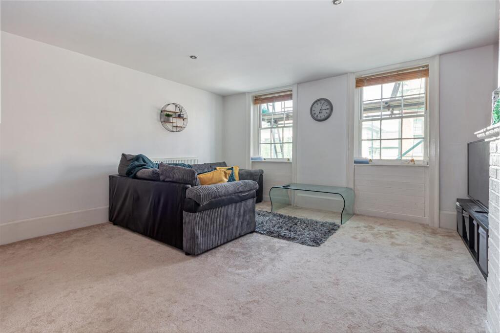 Living-room-1.jpg