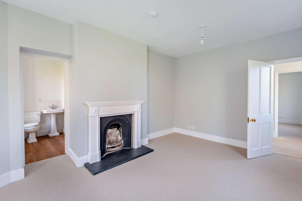 8629224interior13800