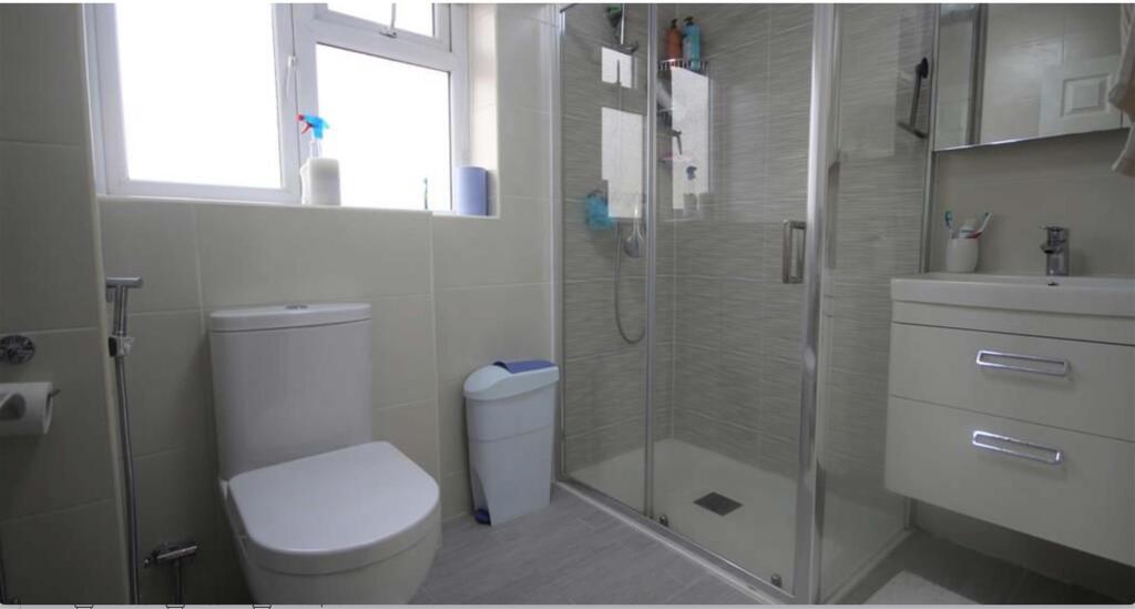 Radcliffe Way_Bathroom.jpg