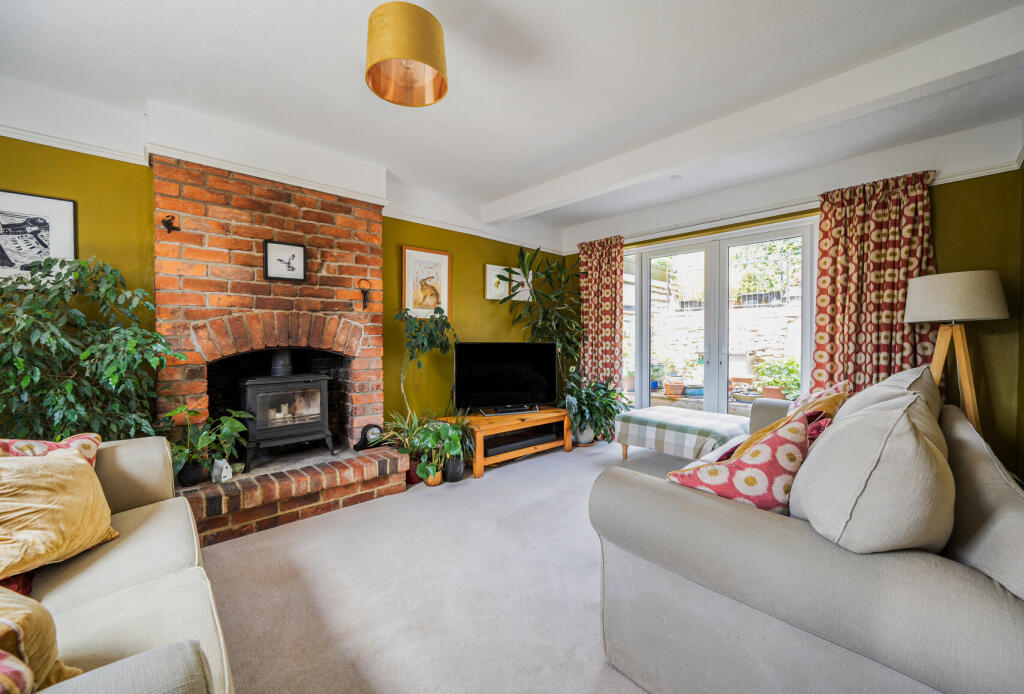 1315862-11-685e82...