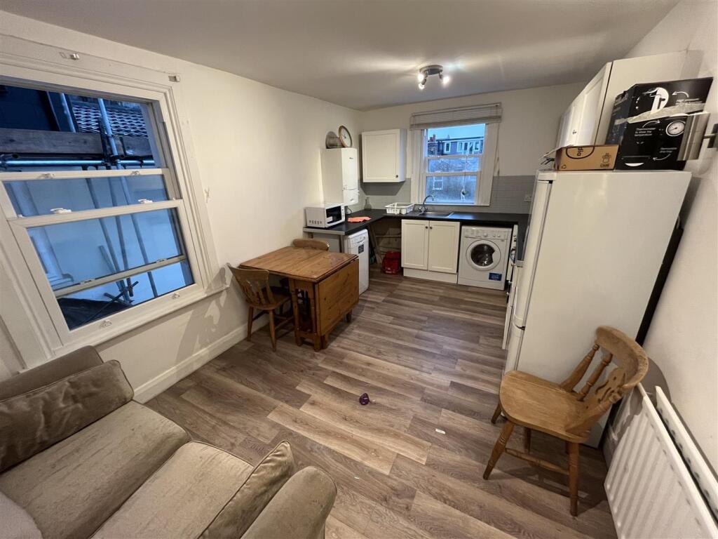 Kitchen.jpg