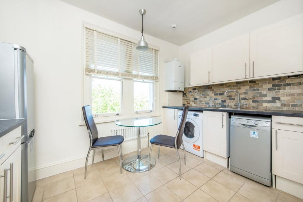 21162_kfh_holl_ladbr