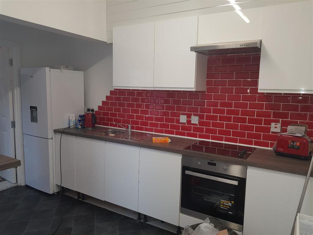 Kitchen- Wolfa S.jpg