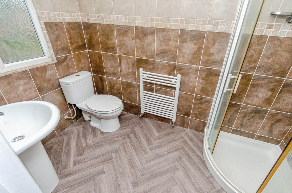 En-suite Bathroom