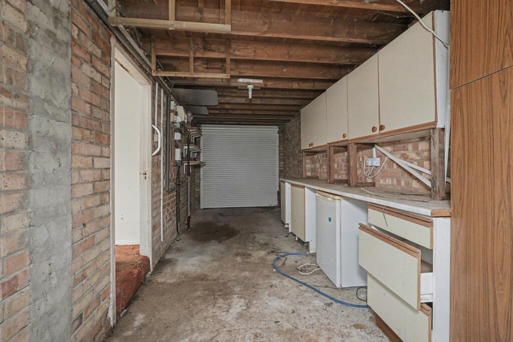 15 Coniston Road, Folkestone, Kent, CT19 5JG