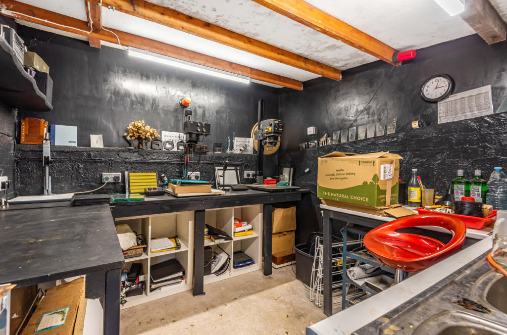 Studio/Outbuilding