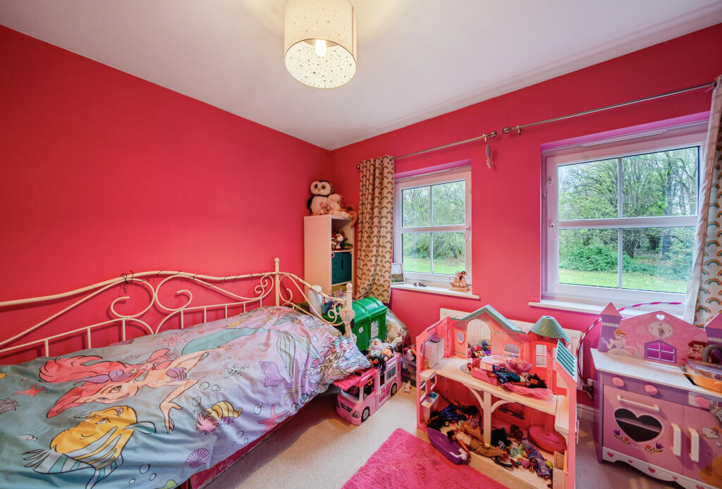 1374512-18-69172d...