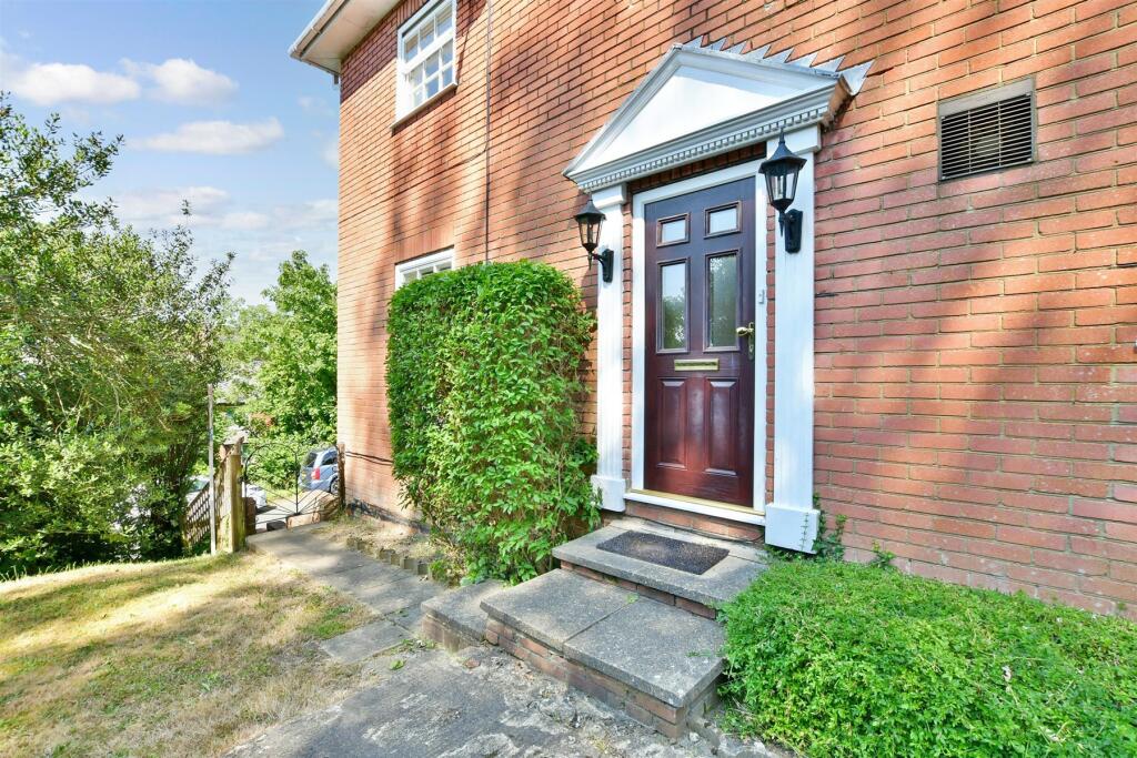 External Lifestyle Photograph