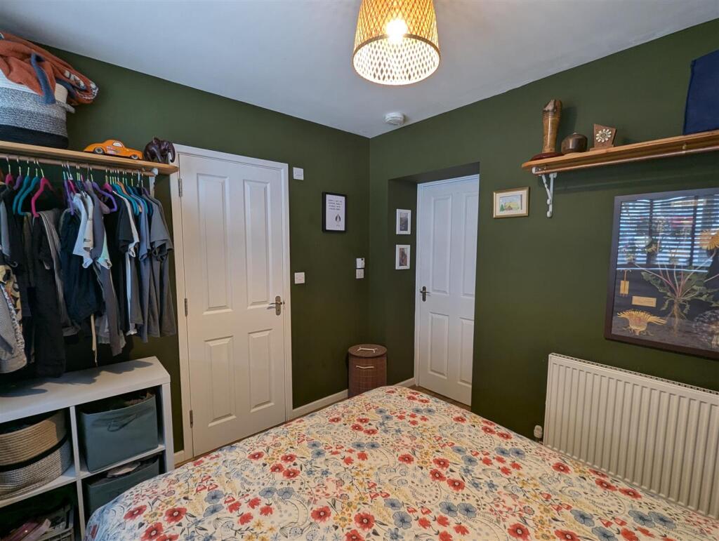 1 Oceanis Bedroom
