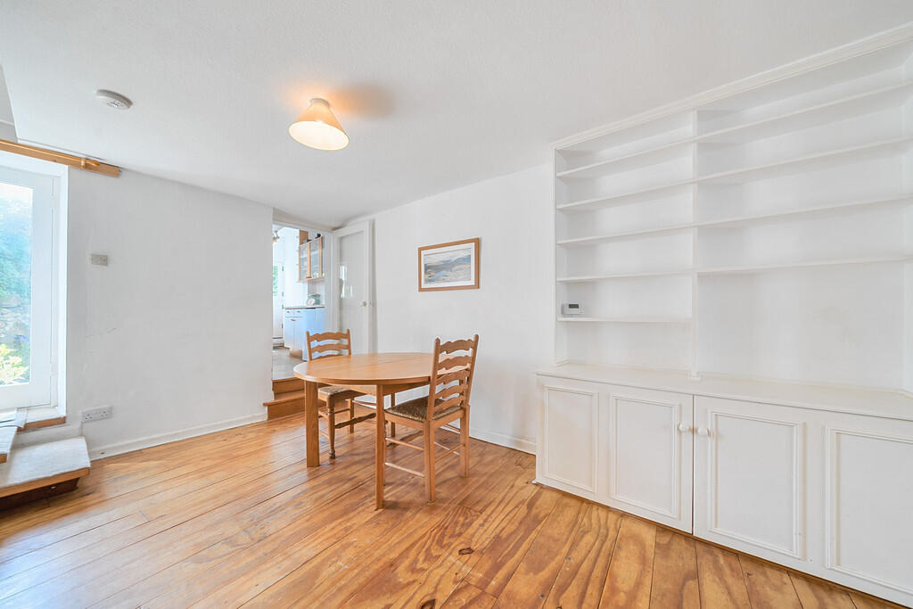 Living/Dining Roo...