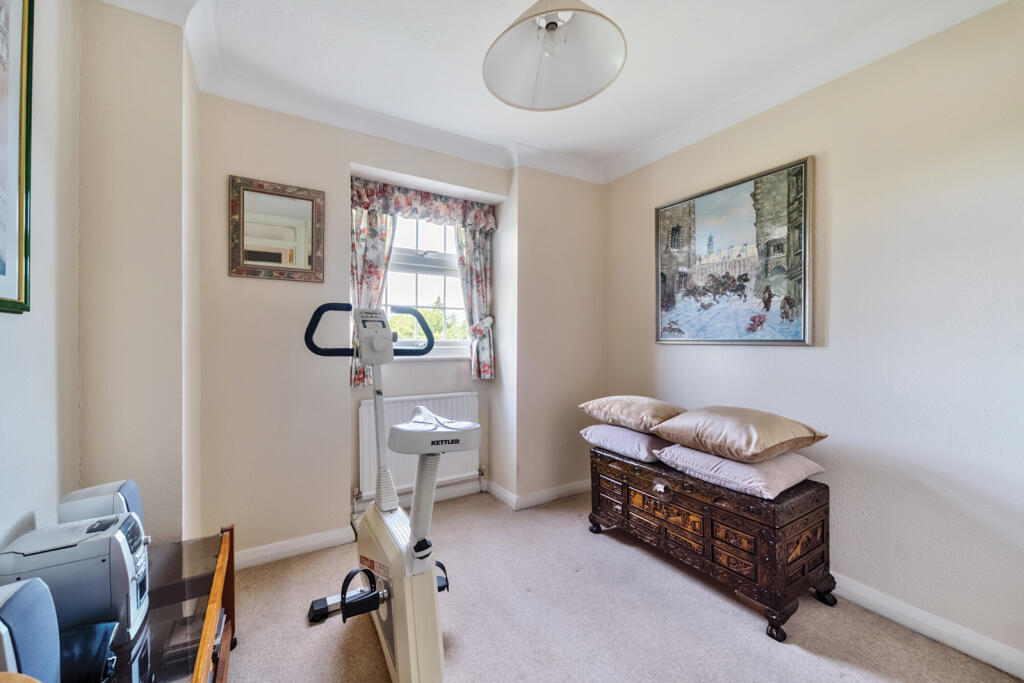 1311668-5-6852a68...