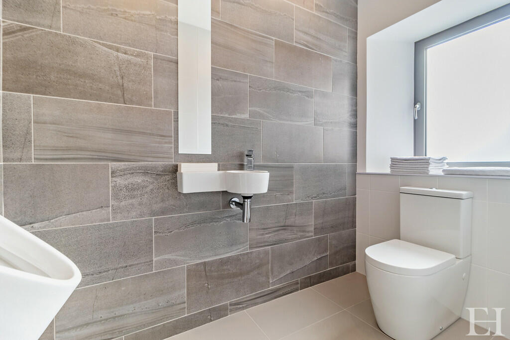 8623234-interiorW...