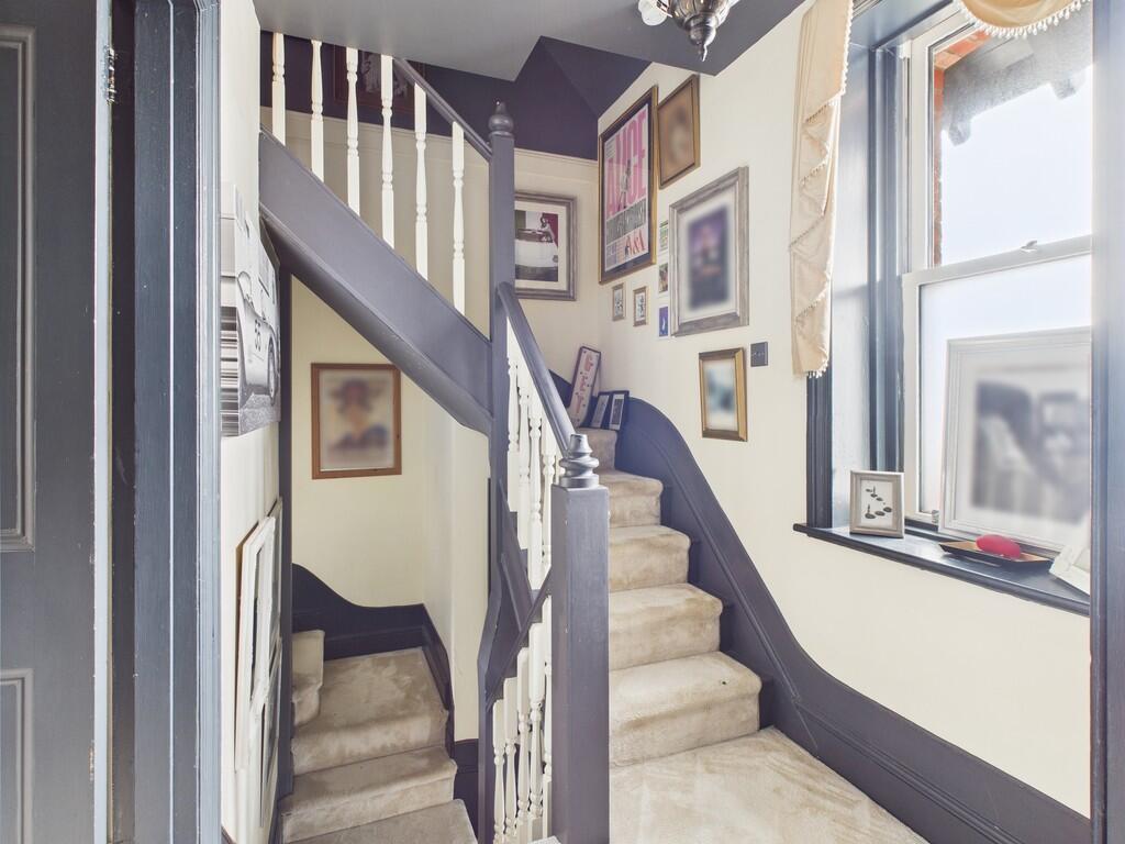 CAM05068G0-PR0032...