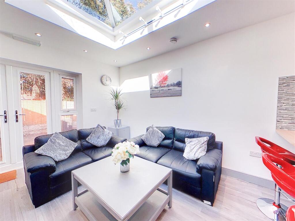 Screenshot 2024-10-0