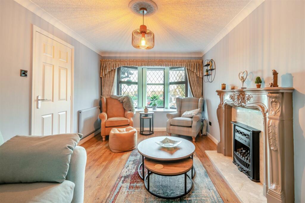 8576940-interior14.jpg