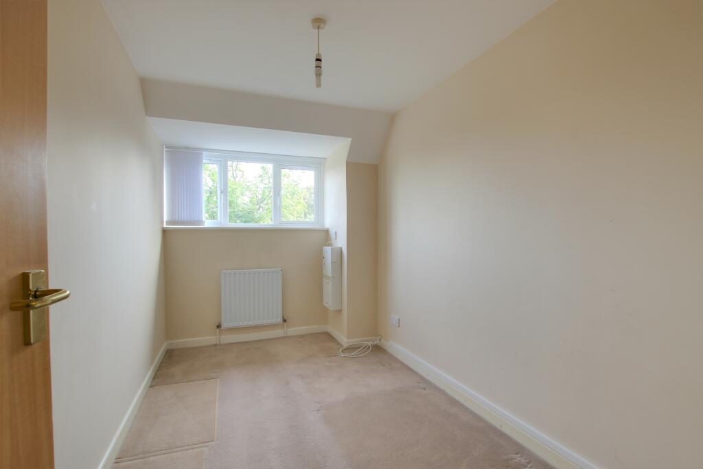5 BEDROOM 2.jpg