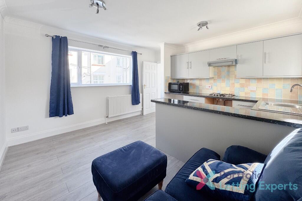 Living/Kitchen
