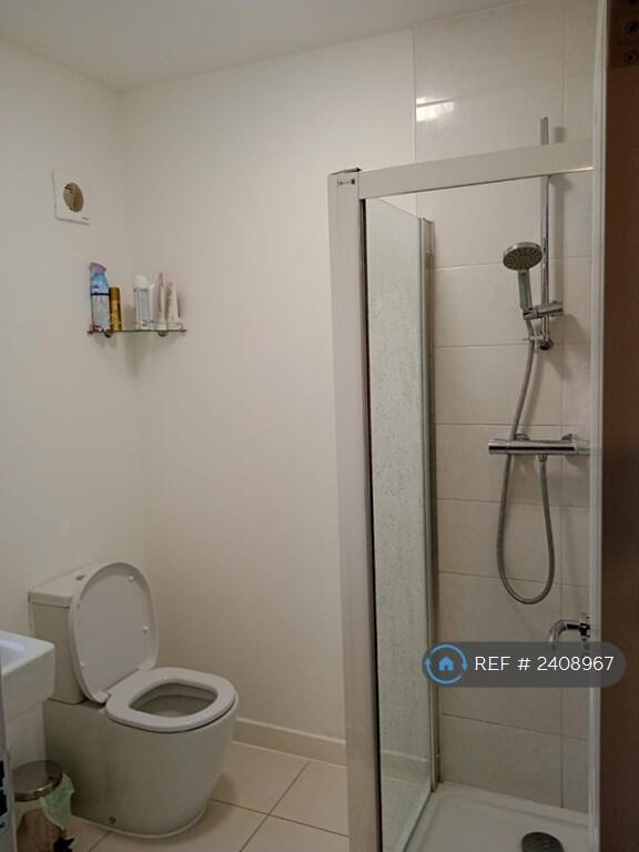 Master Bedroom Ensuite 