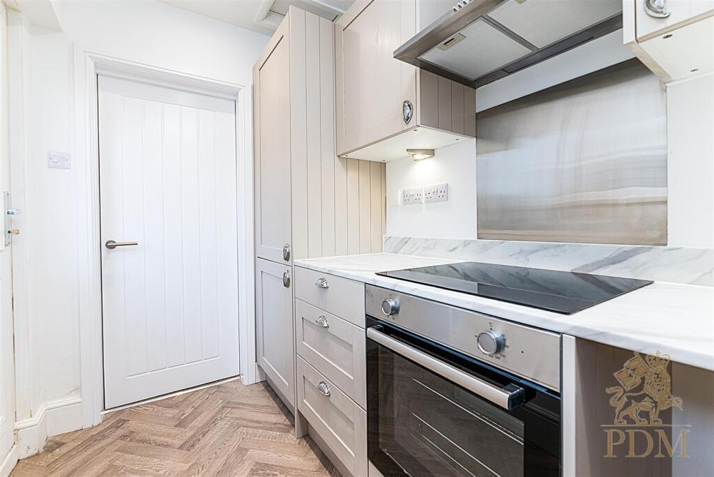 26 Chippendale Lenton Nottingham NG7 1HB