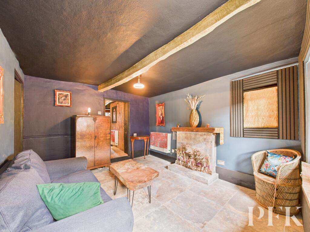 1 Midtown - Living Room