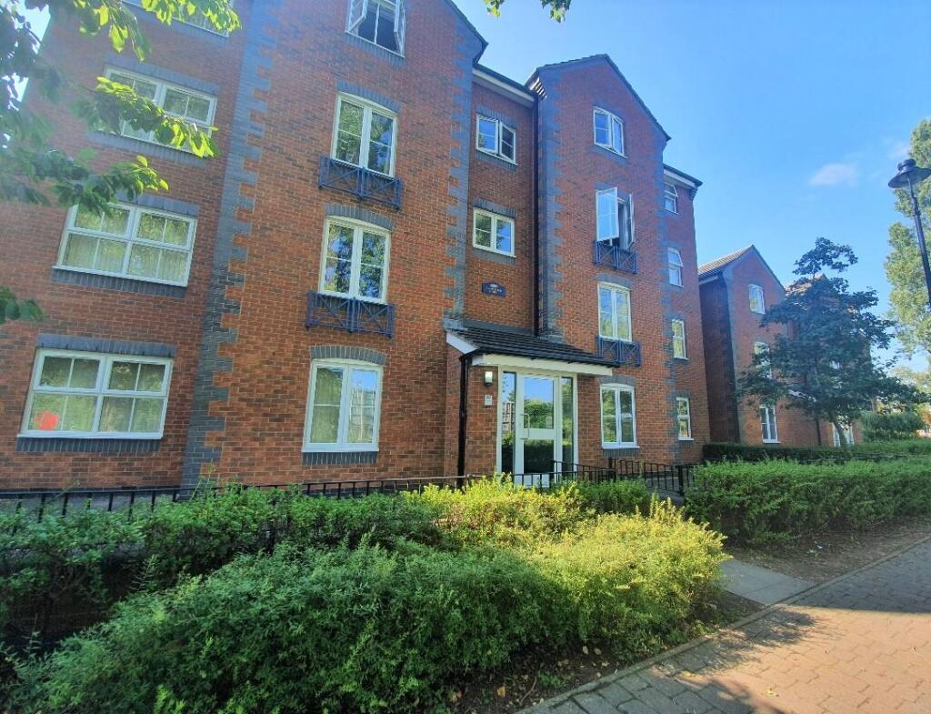 Drapers Field, Canal Basin - External