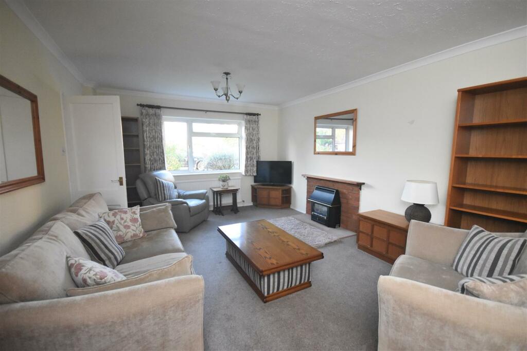 Sitting room.jpg