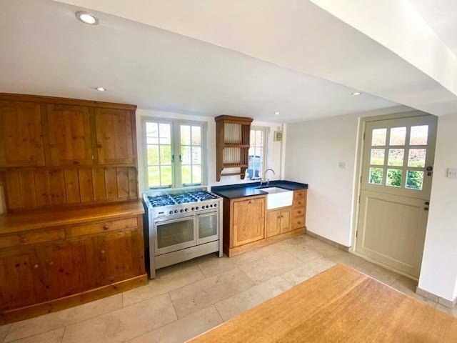 PELSHAM COTTAGE (24).jpg