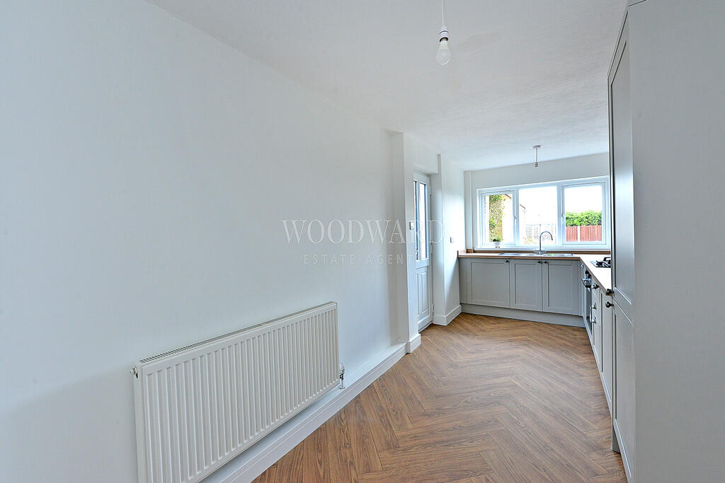 Kitchen/Breakfast...