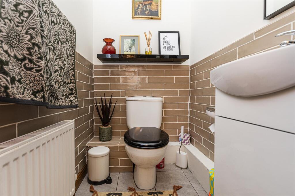 Bramleys Estate Agents - Town Ing Mills - Stainlan