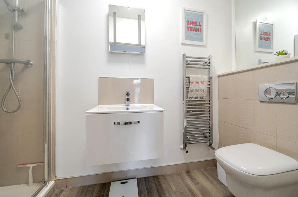 1331420-1-6887889...