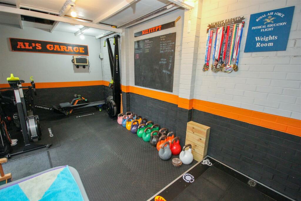 Garage Gym.jpg