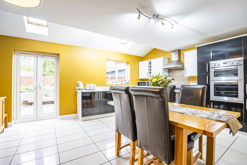 7 Usbourne way_-52.jpg